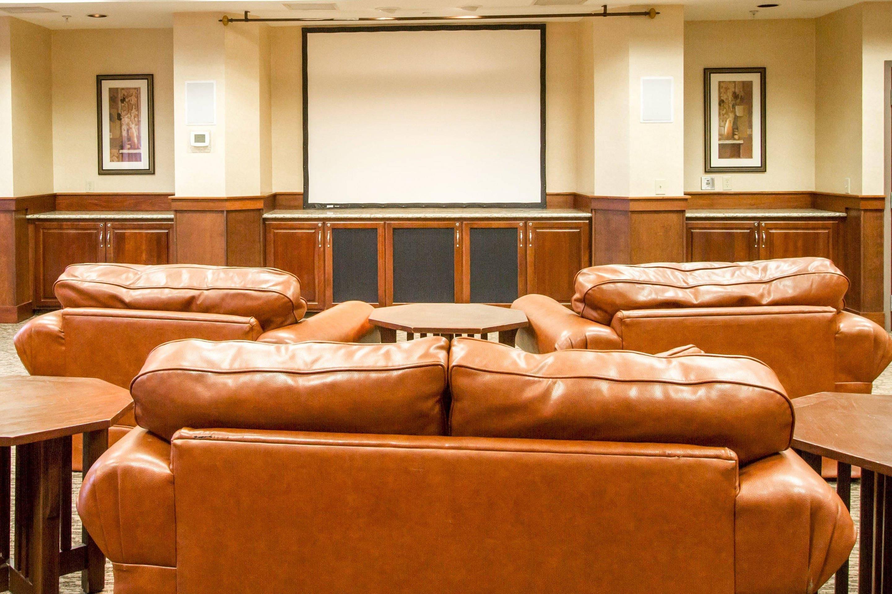 Meeting room with theater-style setup | Comfort Suites Grand Rapids North