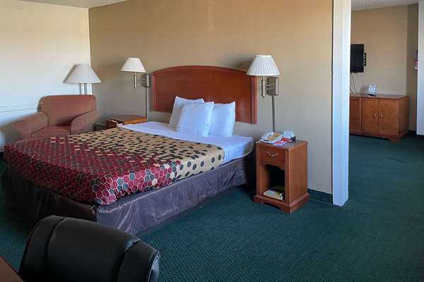 Suite - Econo Lodge Kalamazoo - I-94, Exit 80