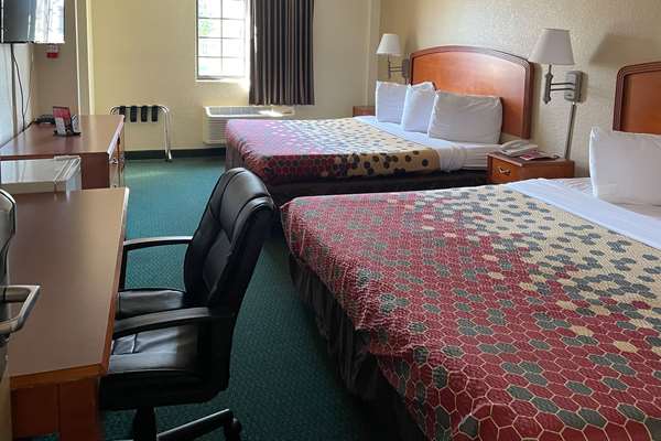  - Econo Lodge Kalamazoo - I-94, Exit 80