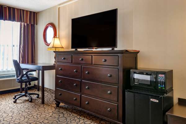 Suite - Quality Inn & Suites Escanaba
