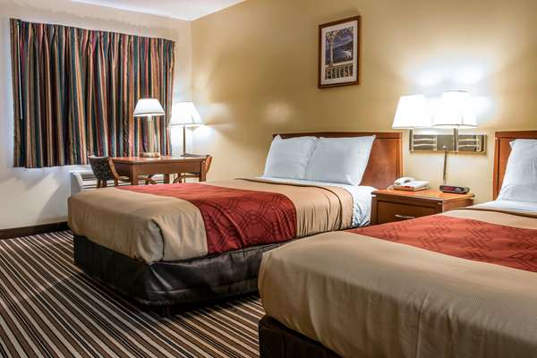  - Econo Lodge Paw Paw