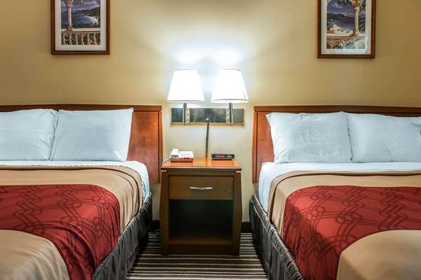  - Econo Lodge Paw Paw