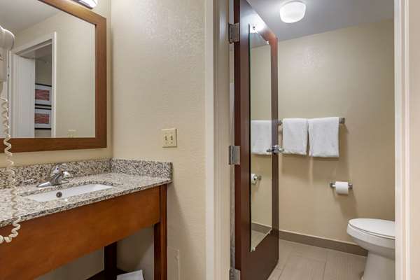  - Comfort Inn Warren