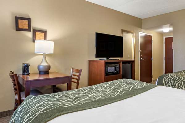  - Comfort Inn Warren
