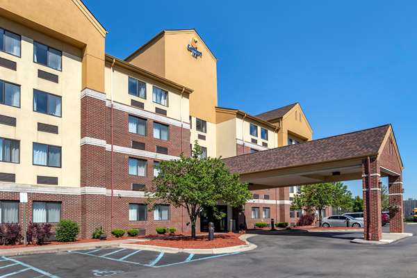 Exterior view - Comfort Inn Warren