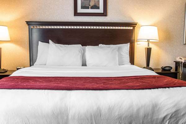 Suite - Comfort Suites Canton - I-275, Exit 25