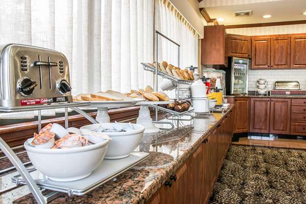Amenities - Comfort Suites Canton - I-275, Exit 25