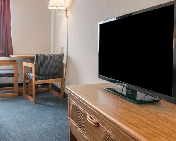  - Quality Inn Hudsonville