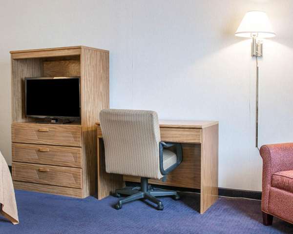 Suite - Quality Inn Hudsonville