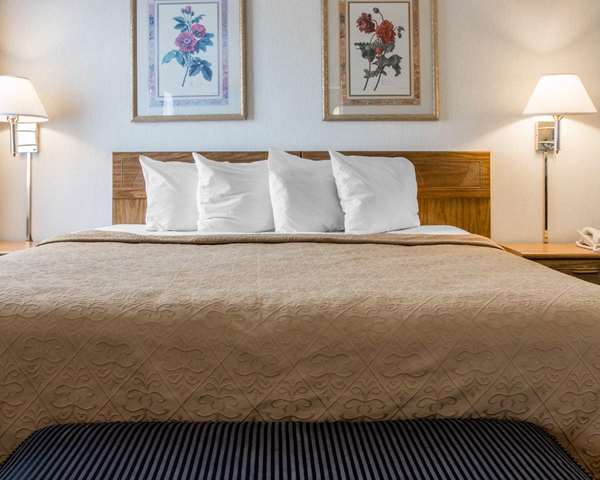 Suite - Quality Inn Hudsonville