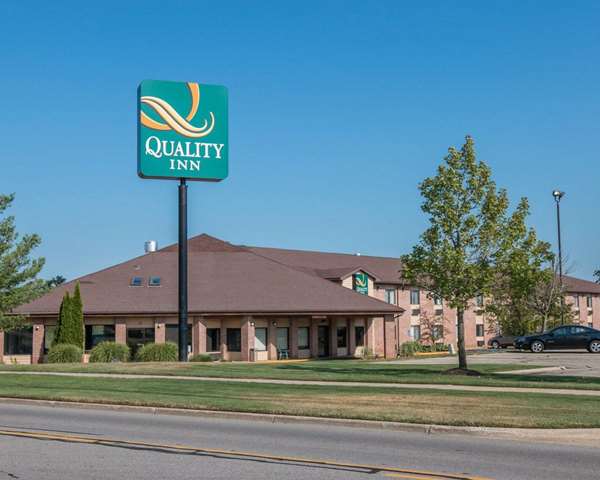 Exterior view - Quality Inn Hudsonville