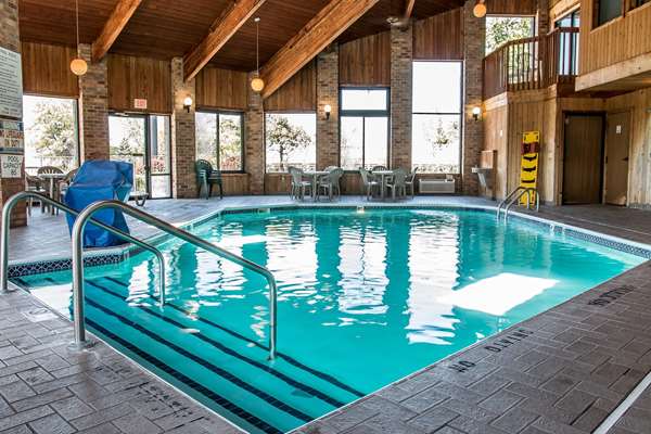 Pool - Quality Inn Byron Center Grand Rapids