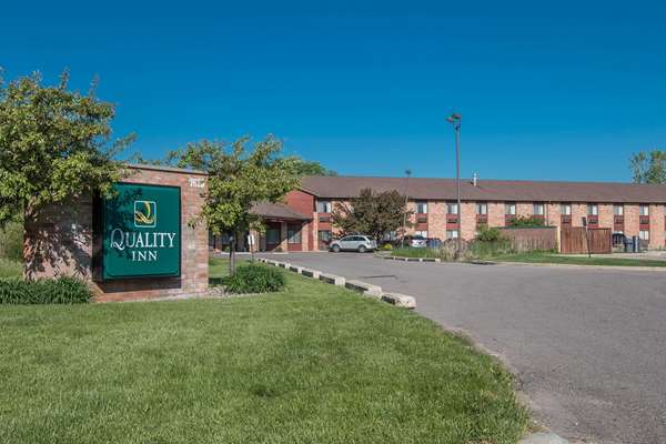 Exterior view - Quality Inn Byron Center Grand Rapids