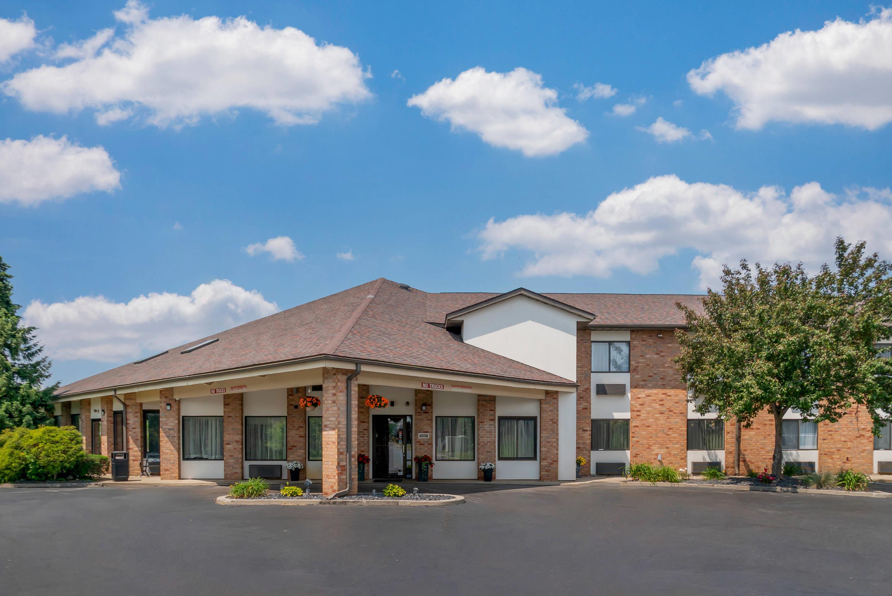 Hotel exterior | Quality Inn Grand Rapids South-Byron Center