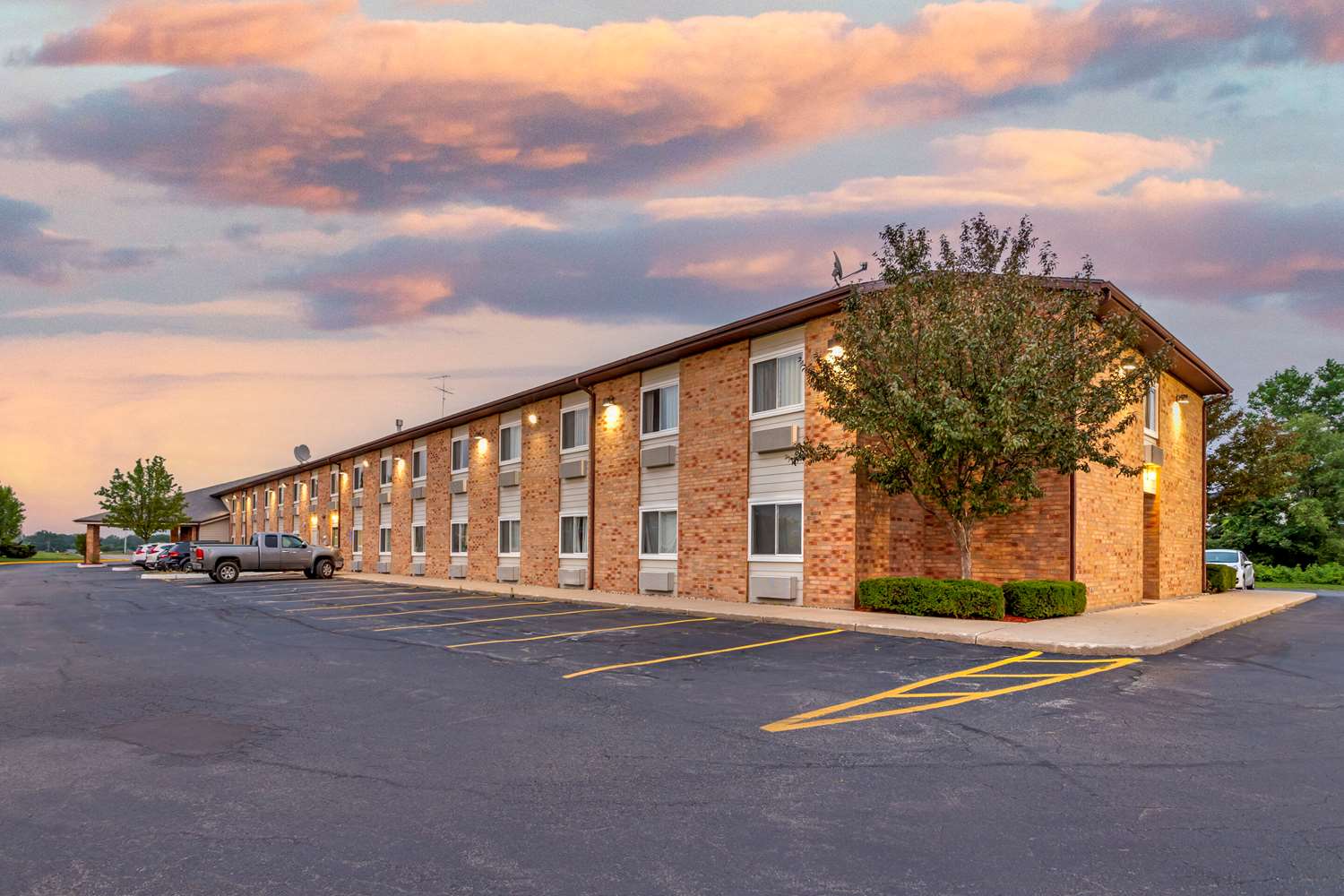 Rodeway Inn Coopersville, MI See Discounts