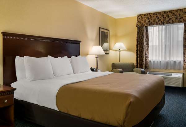  - Quality Inn Grand Blanc - I-75, Exit 108