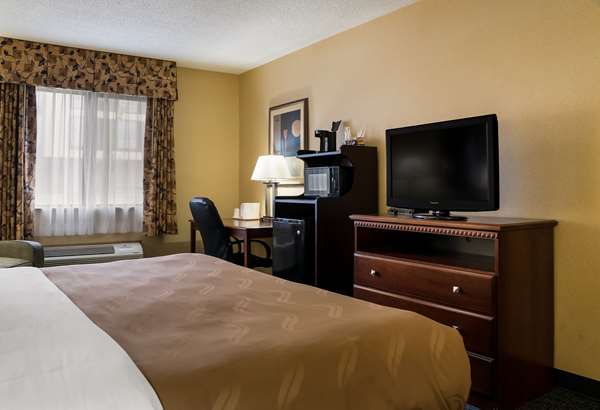  - Quality Inn Grand Blanc - I-75, Exit 108