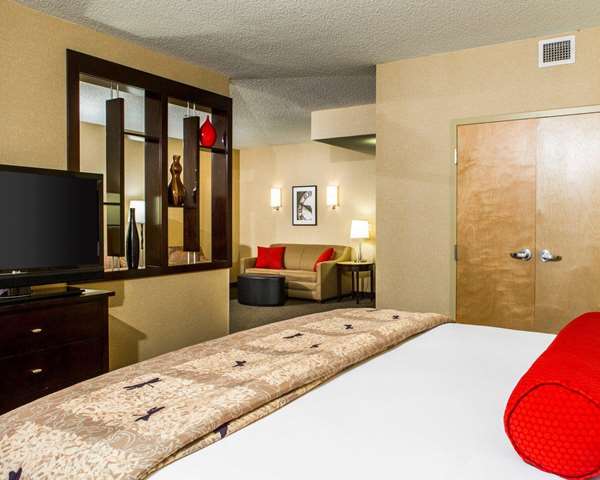  - Cambria Hotel Traverse City