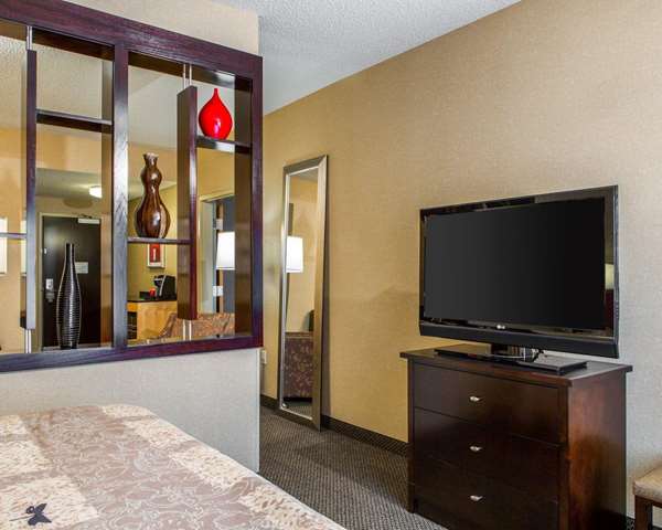  - Cambria Hotel Traverse City