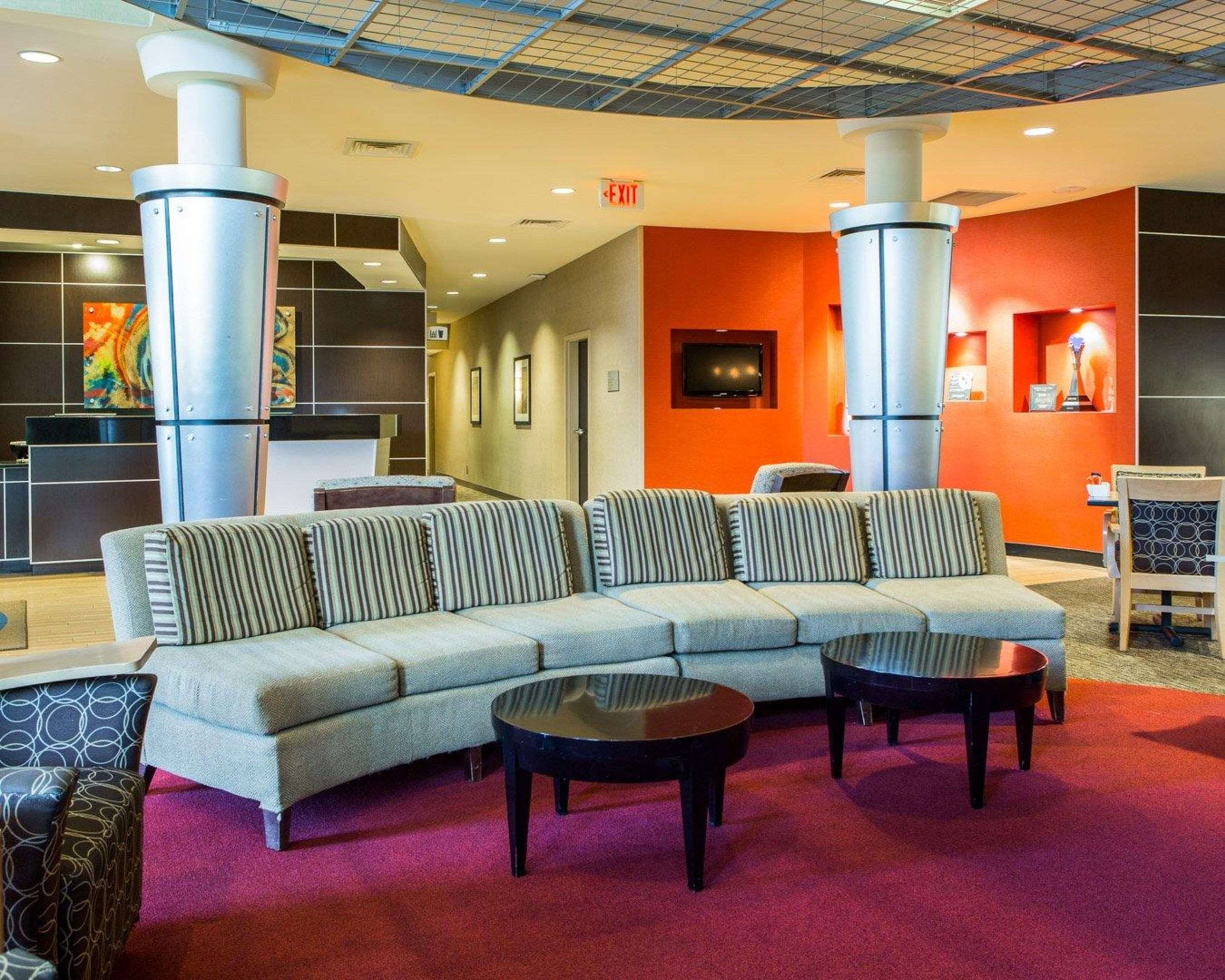 Lounge seating area | Cambria Hotel Traverse City