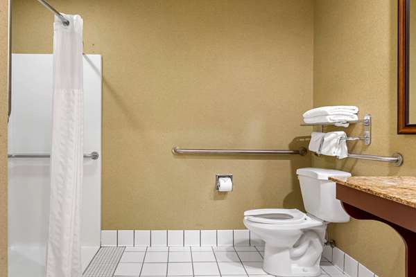  - Comfort Inn Traverse City