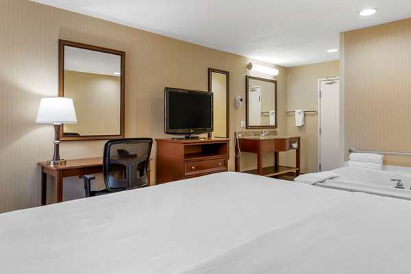  - Comfort Inn Traverse City