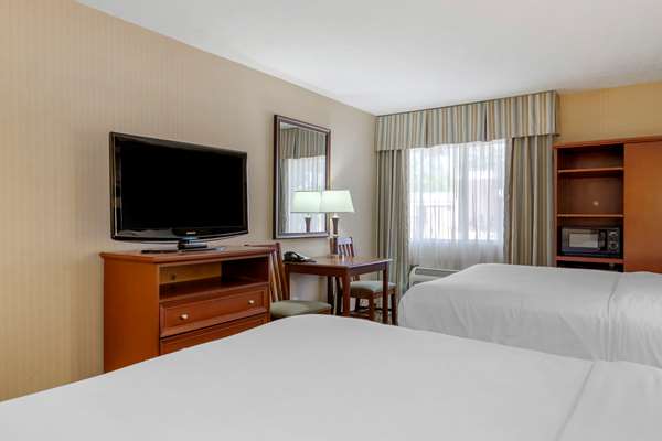  - Comfort Inn Traverse City