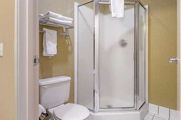  - Comfort Inn Traverse City