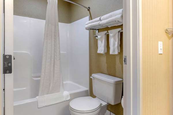  - Comfort Inn Traverse City