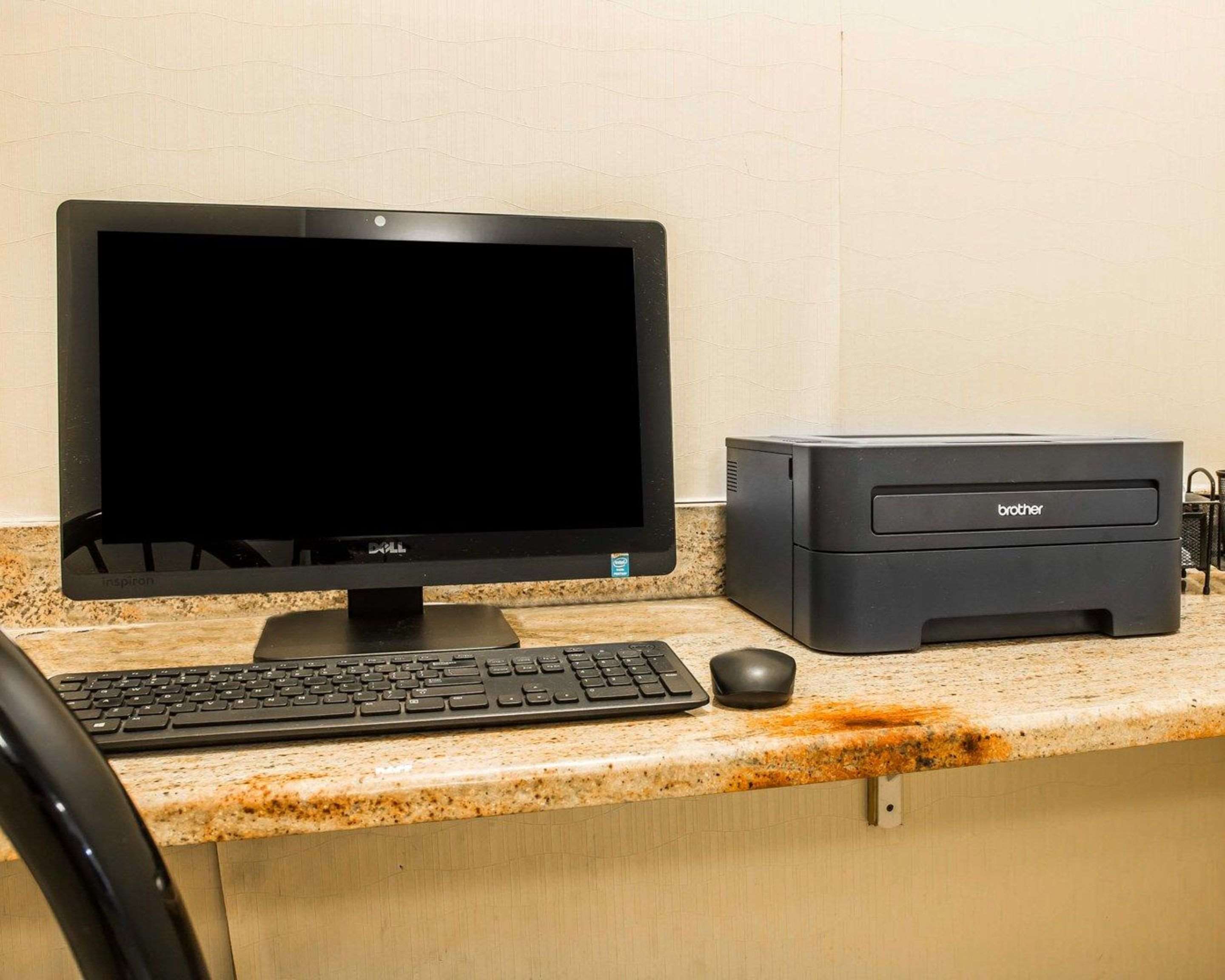 Business center | Comfort Inn Whitehall near Michigan's Adventure