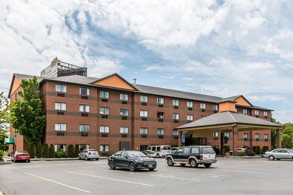 Exterior view - Comfort Inn Port Huron - I-69 & I-94, Exit 275