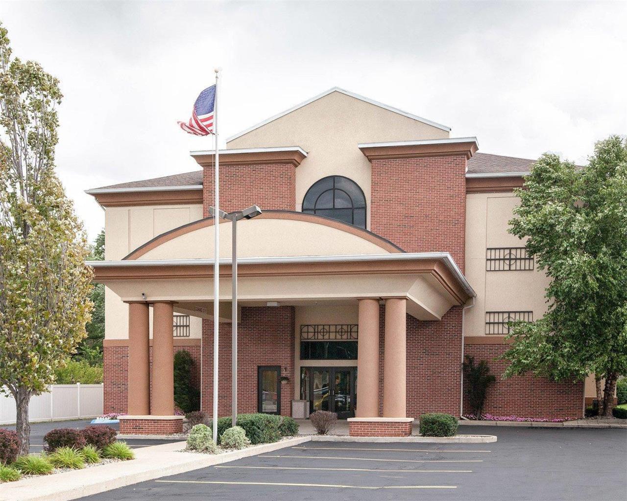 Quality Inn & Suites, Niles