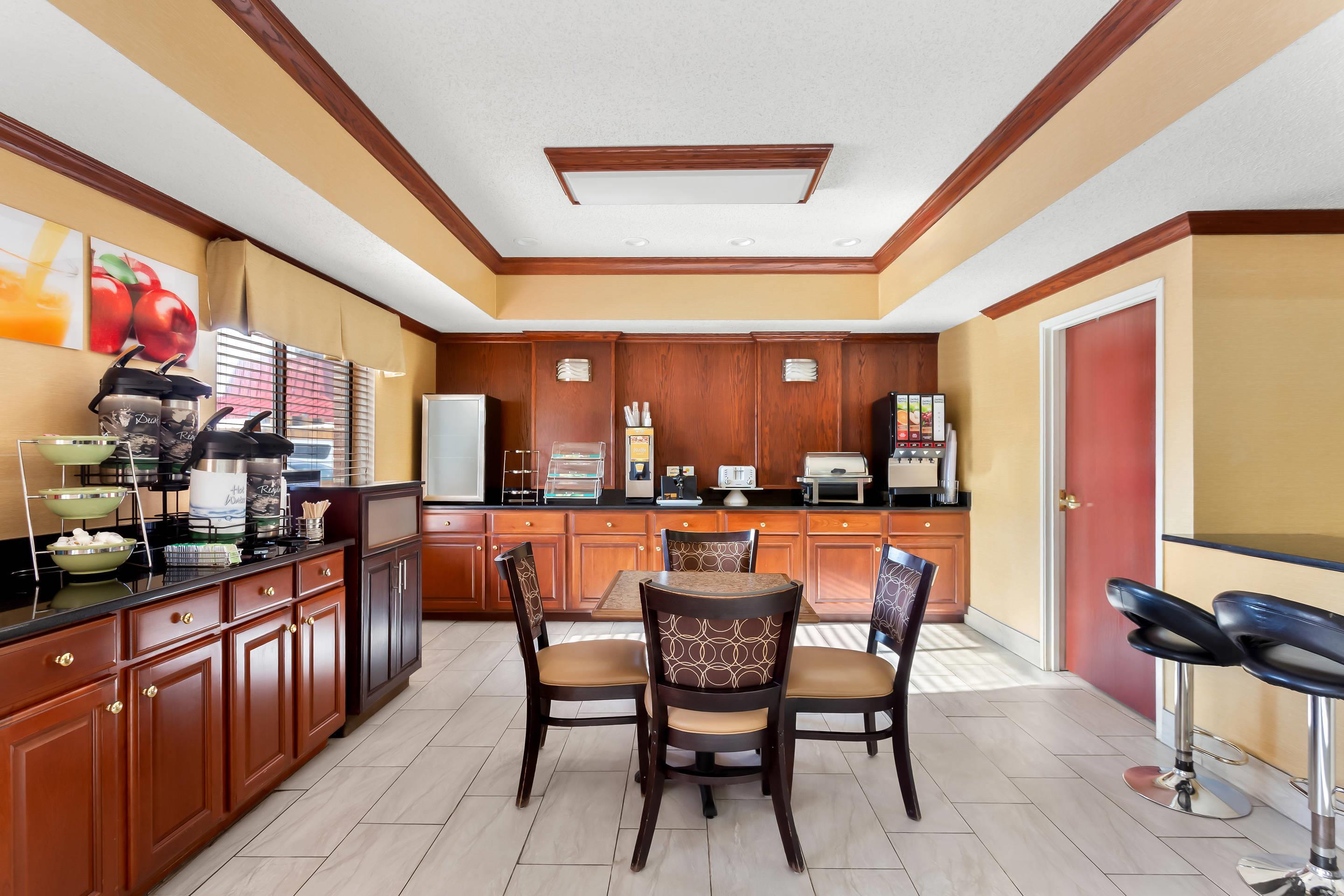 Breakfast area