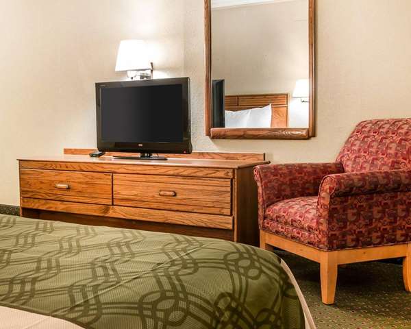  - Econo Lodge Inn & Suites Wetmore
