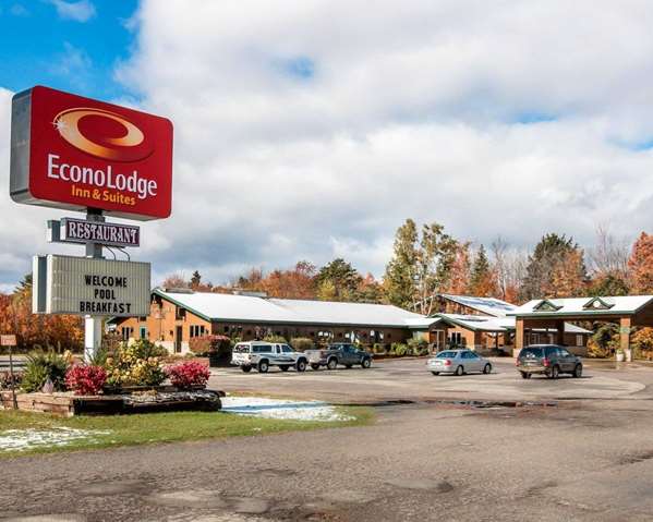 Exterior view - Econo Lodge Inn & Suites Wetmore