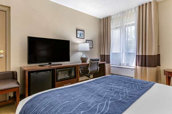  - Comfort Inn Dearborn