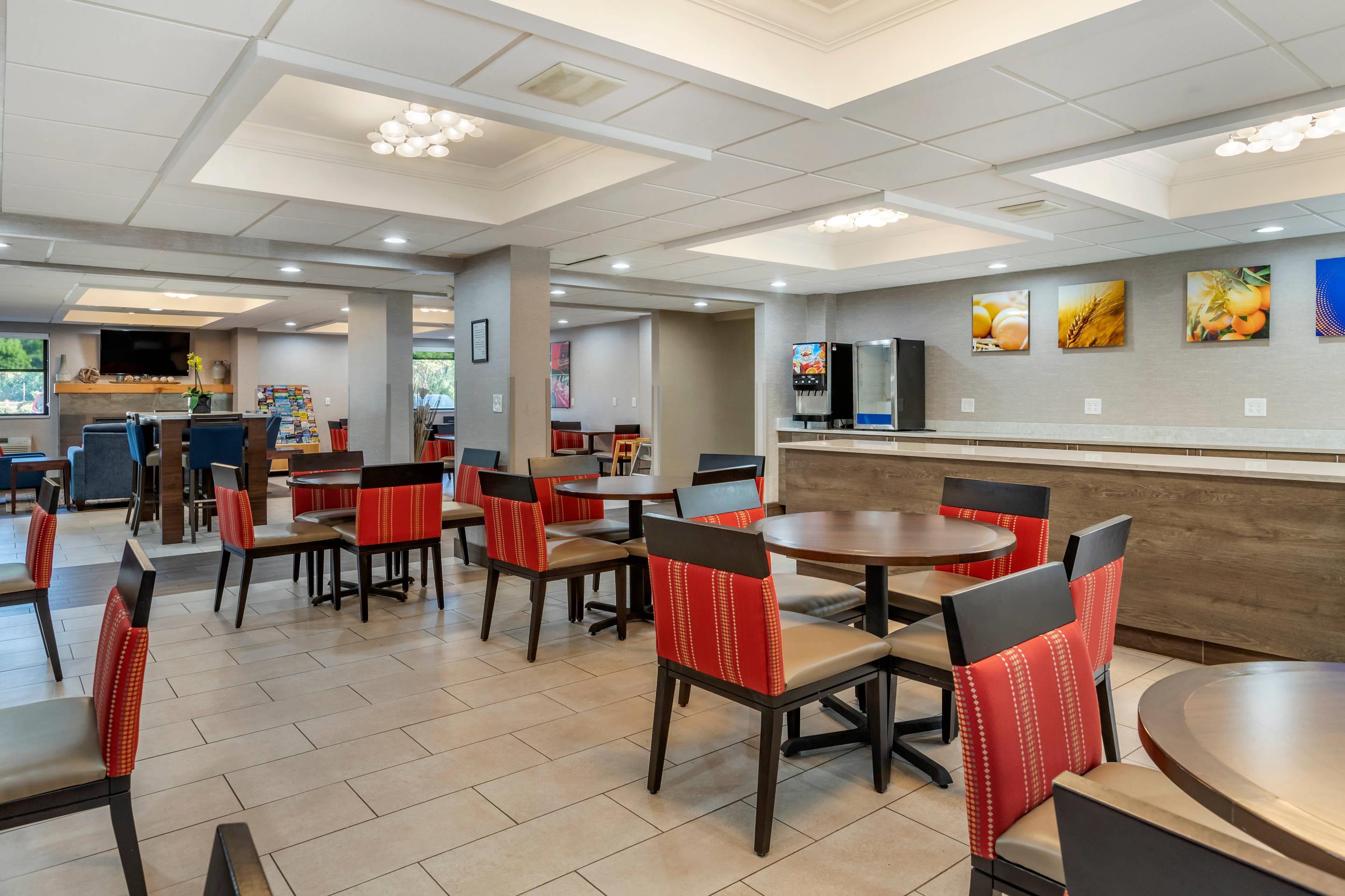 Breakfast area