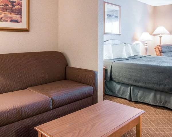 Suite - Quality Inn & Suites Monroe - I-75, Exit 15