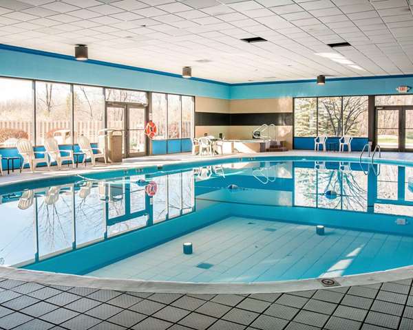 Pool - Quality Inn & Suites Monroe - I-75, Exit 15