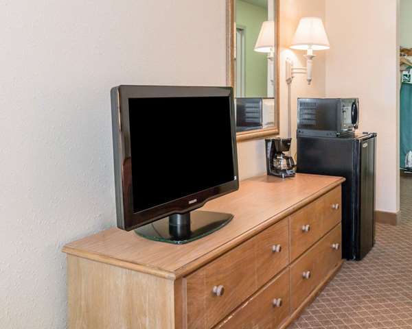  - Quality Inn & Suites Monroe - I-75, Exit 15