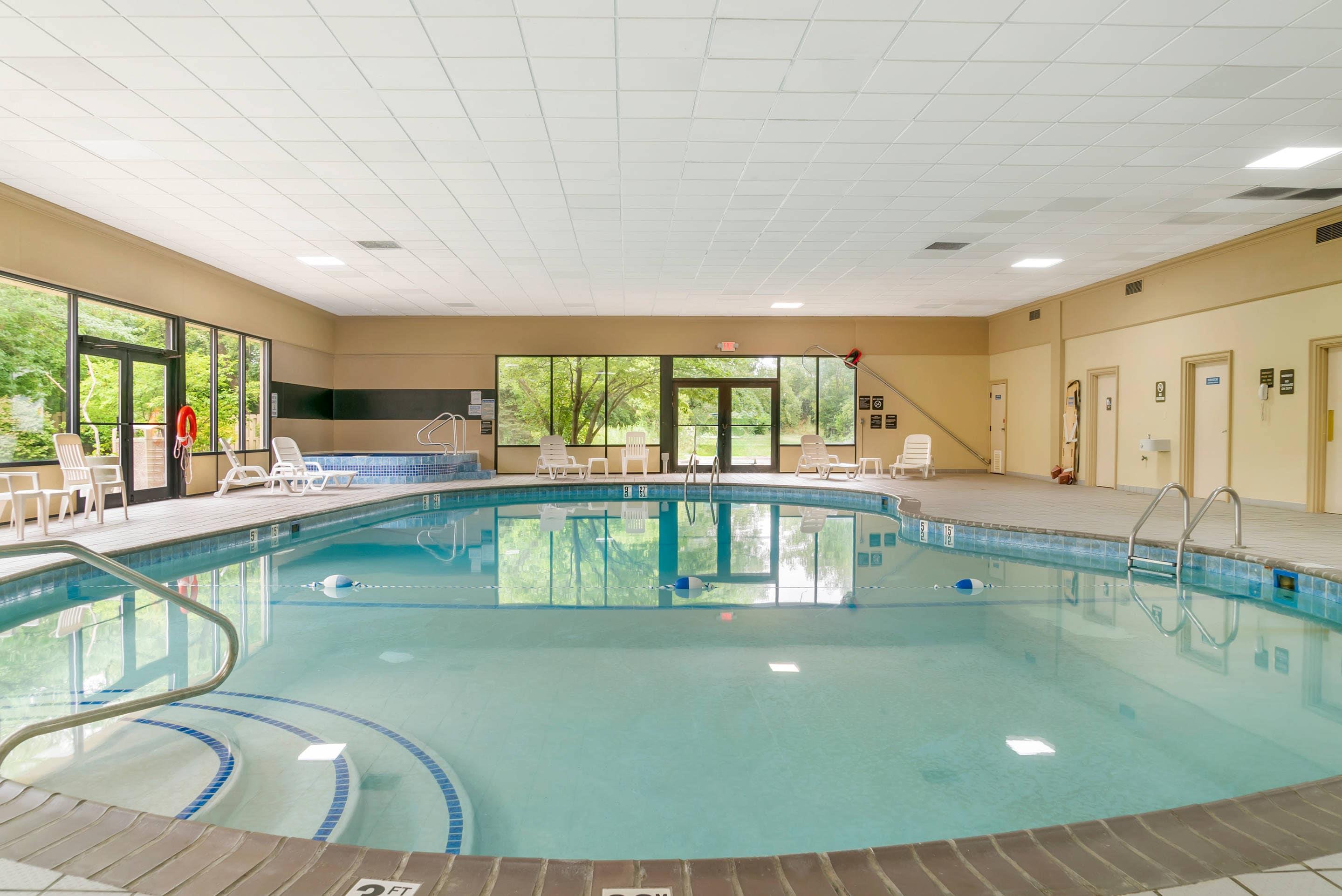 Indoor pool | Quality Inn & Suites