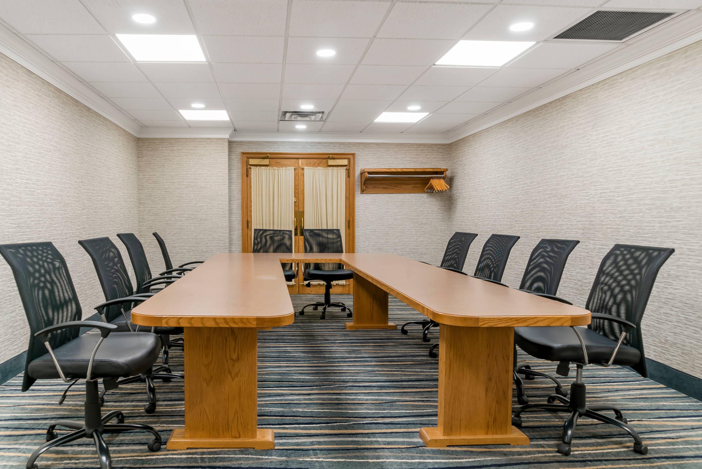 Meeting room | Quality Inn & Suites