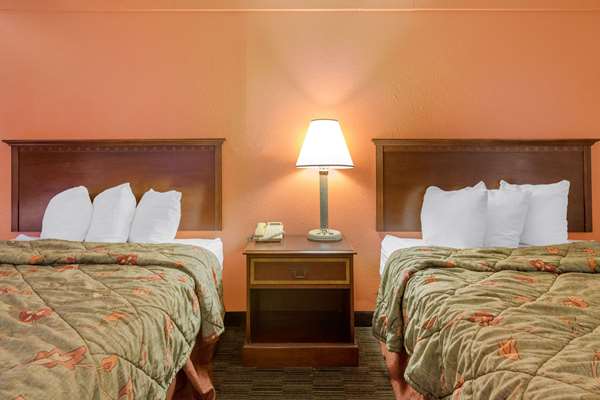  - Rodeway Inn Auburn Hills - I-75, Exit 79