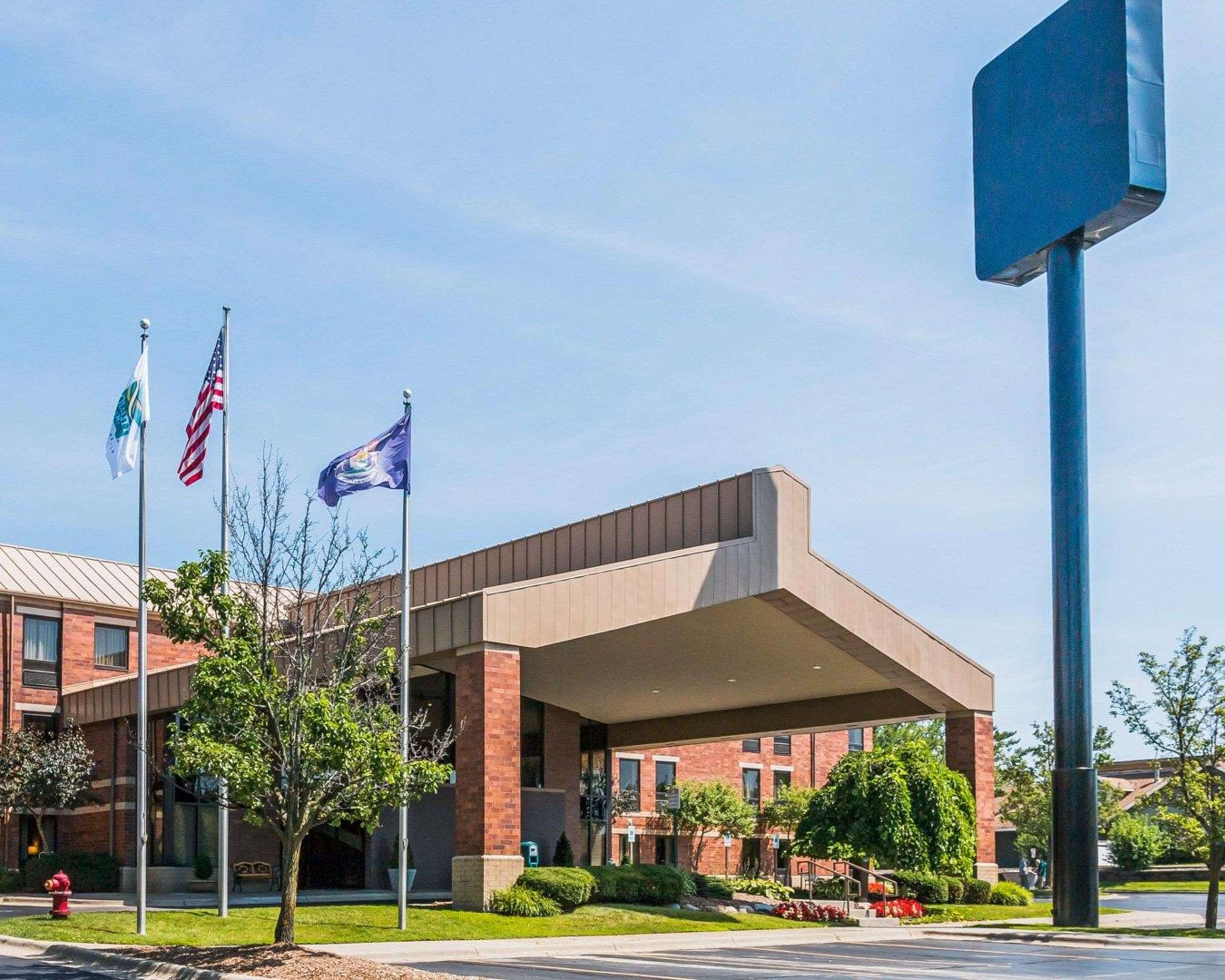 Hotel exterior | Quality Inn