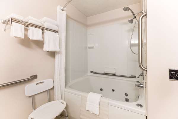  - Quality Inn Petoskey