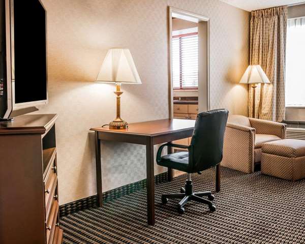 Suite - Comfort Inn Utica