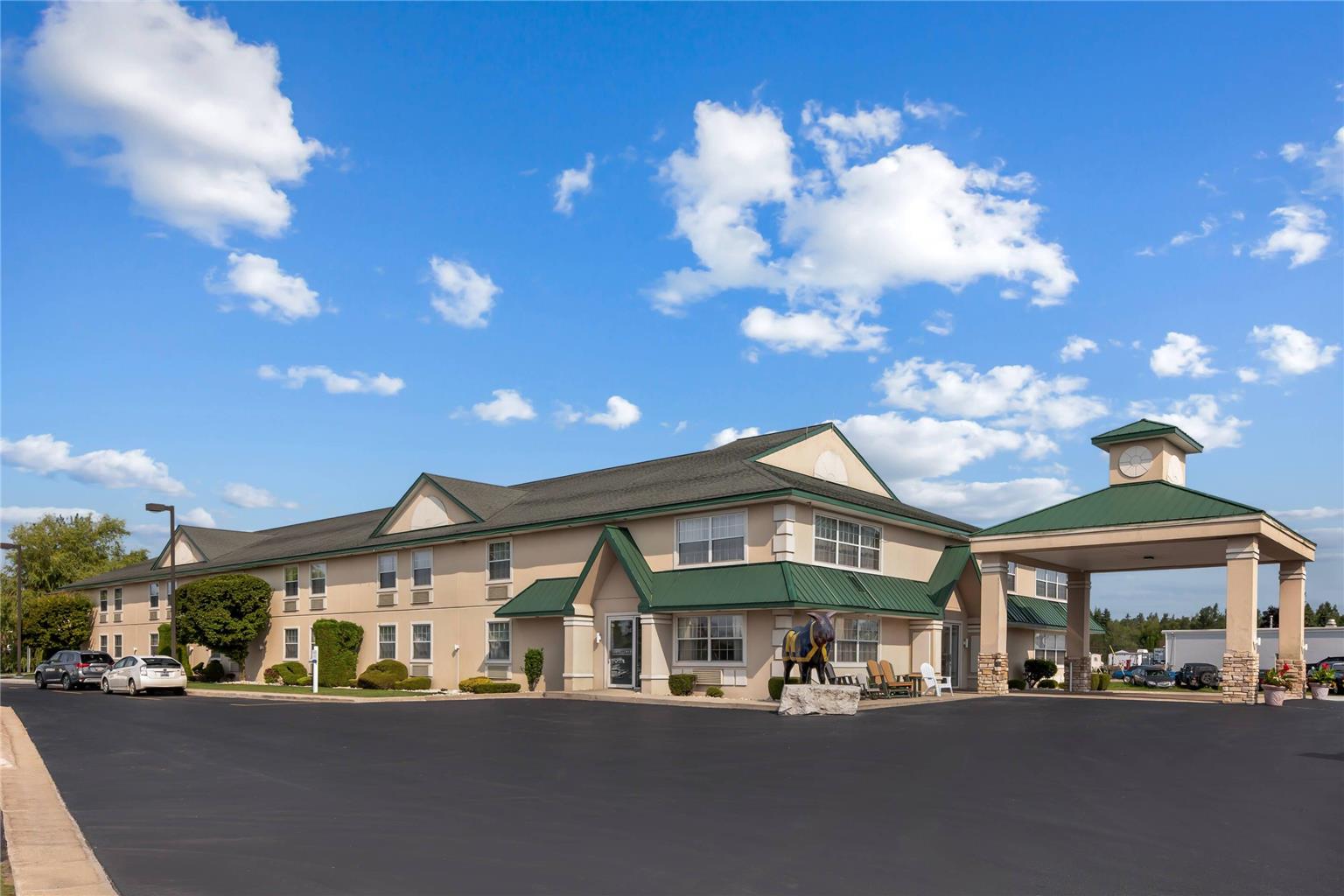 Quality Inn and Suites Manistique