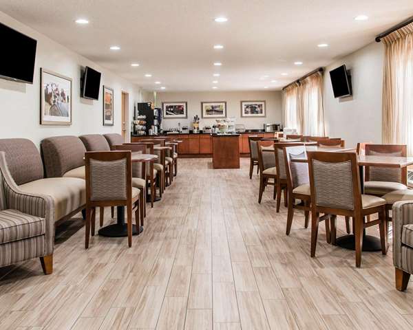 Amenities - Quality Inn & Suites Warren