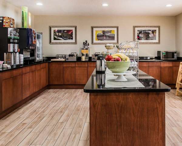 Amenities - Quality Inn & Suites Warren