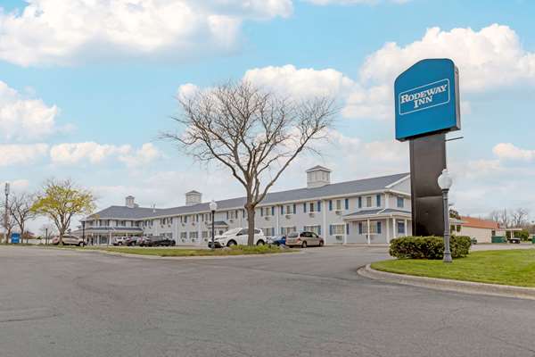 Exterior view - Rodeway Inn Grandville